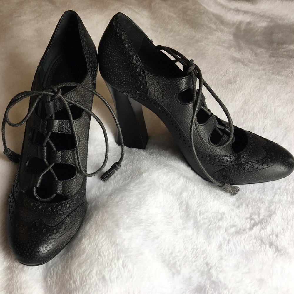 Tory Burch Astrid Leather Pumps